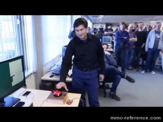 Vidéo Elite Dangerous - Lancement officiel du mmo en ligne par David Braben
